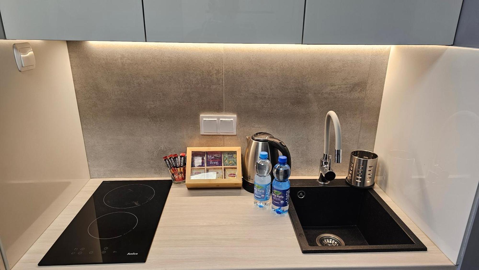 Apartamenty Wola Tower Na Prymasa - Z Widokiem Na City Варшава Экстерьер фото