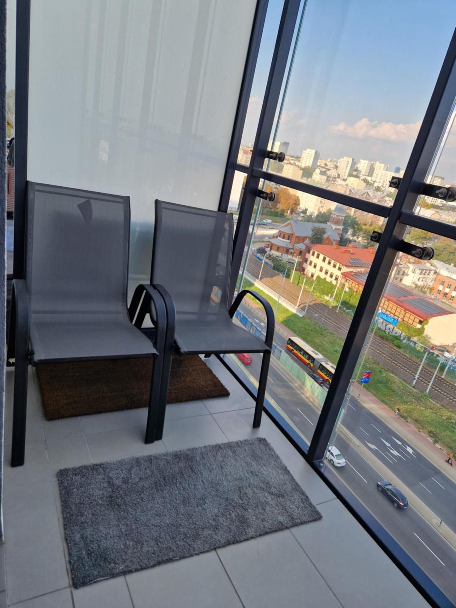 Apartamenty Wola Tower Na Prymasa - Z Widokiem Na City Варшава Экстерьер фото